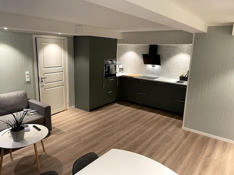 Lofoten - New Apartment, Close To Airport. Leknes Bagian luar foto