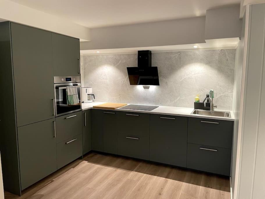 Lofoten - New Apartment, Close To Airport. Leknes Bagian luar foto